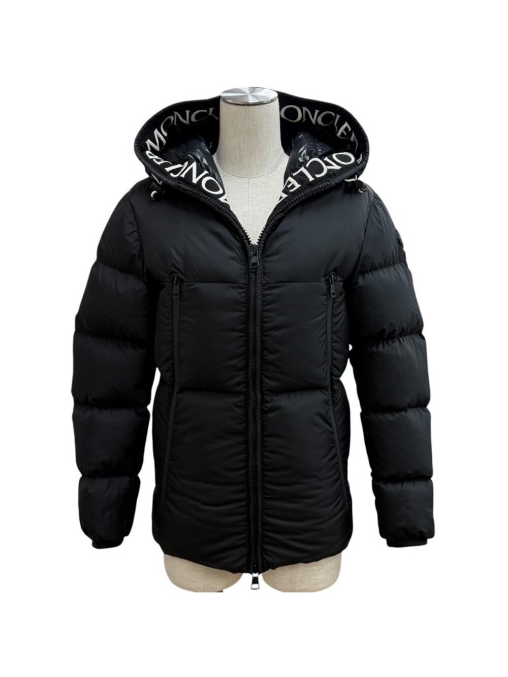 Moncler Montcla Logo Embroidery Hooded Zip Up Jacket Black 00